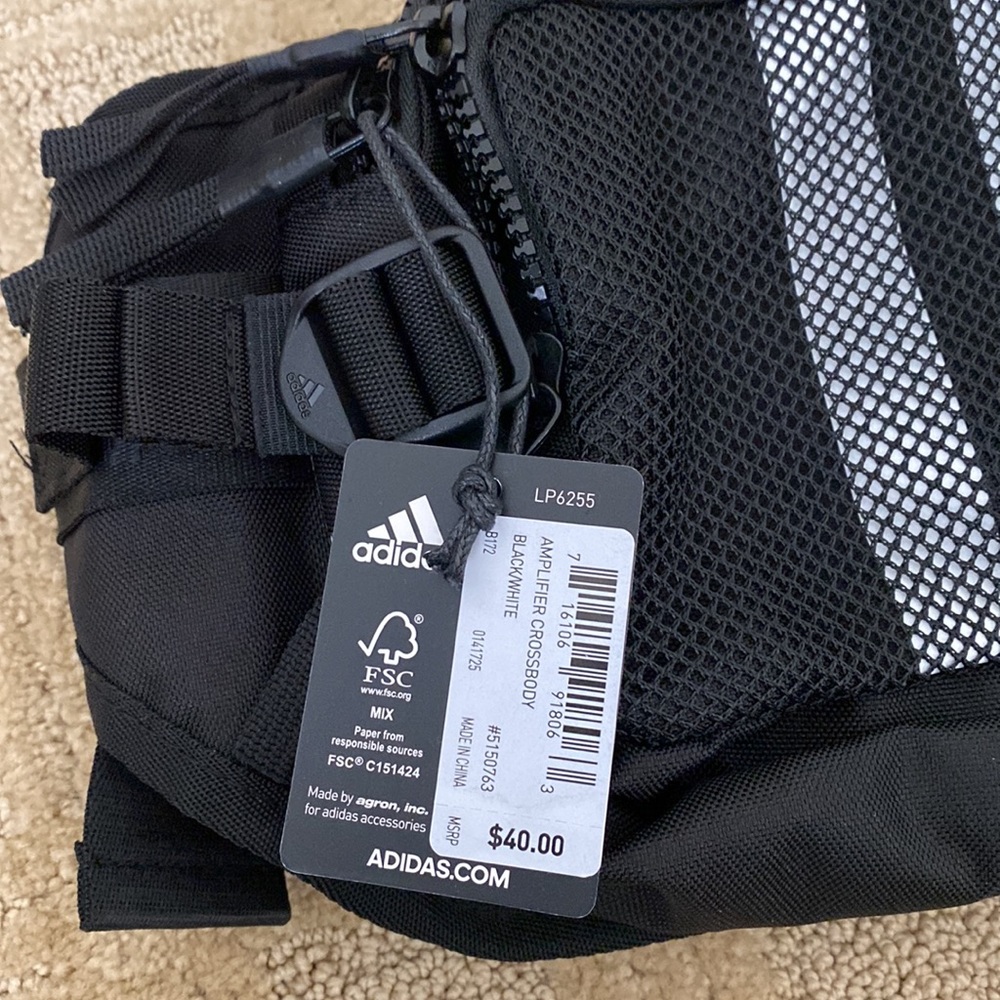 Adidas Amplifier Crossbody black/white - NWT - waist fanny bum bag - Picture 8 of 8